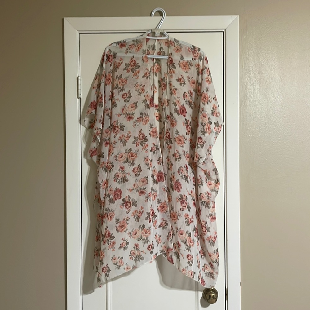 Forever 21 plus floral kimono